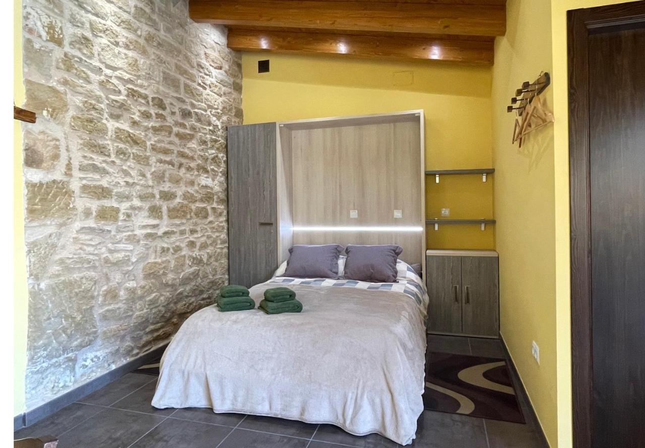 Apartamentos De Turismo Rural Las Eras Castelserás Extérieur photo