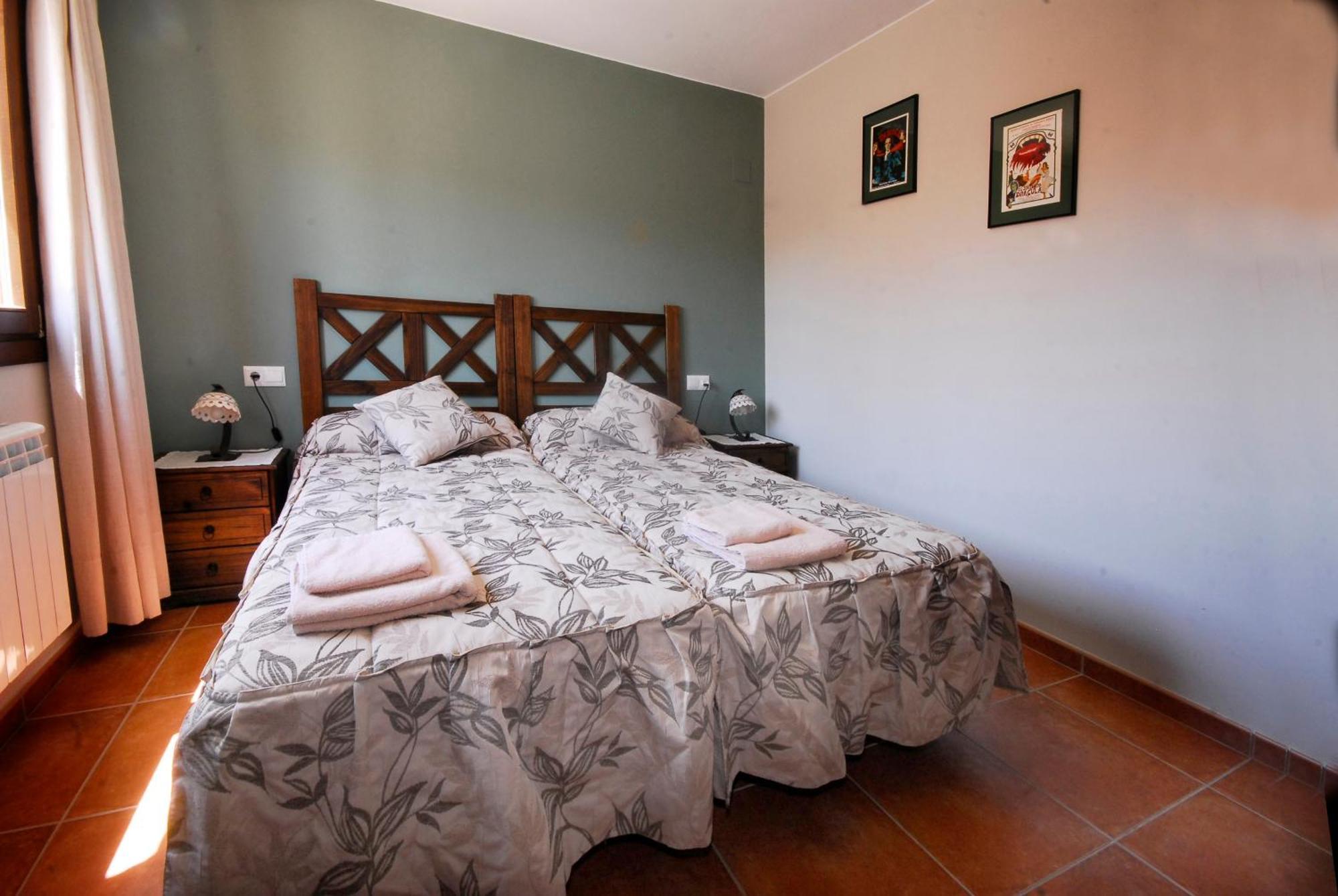 Apartamentos De Turismo Rural Las Eras Castelserás Chambre photo